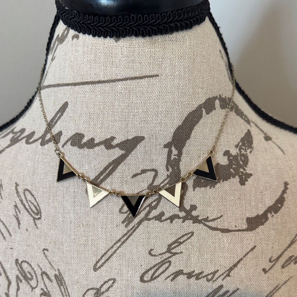 Chic Black and Cream Triangle Necklace